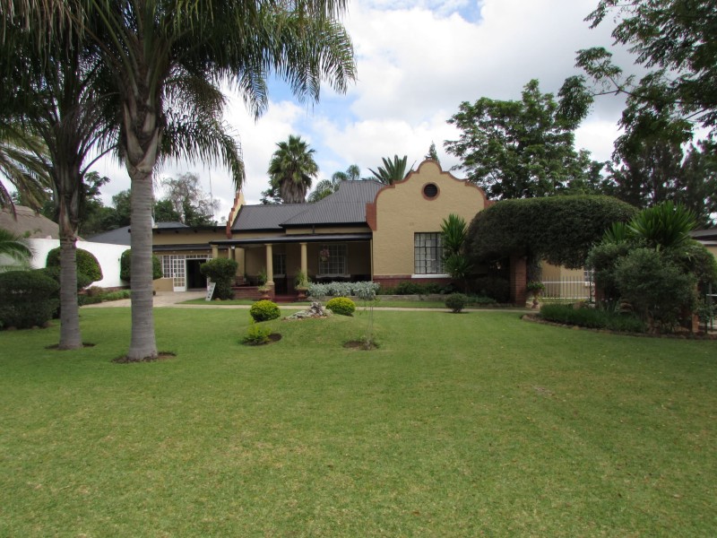 Banff Lodge